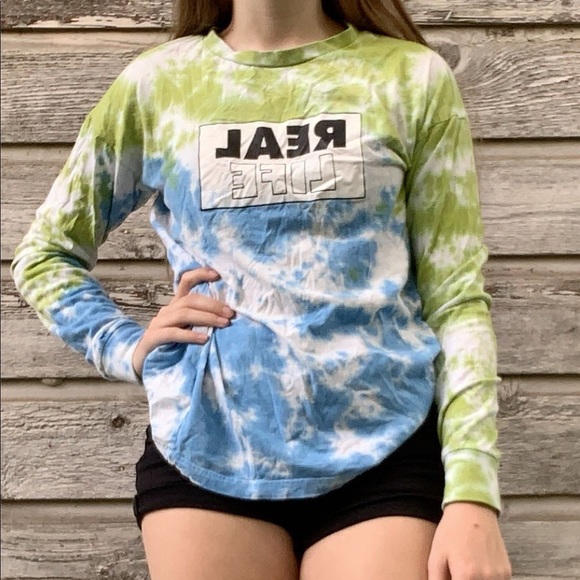 Urban Outfitters Tie Dye Long Sleeve - Picture 1 of 3